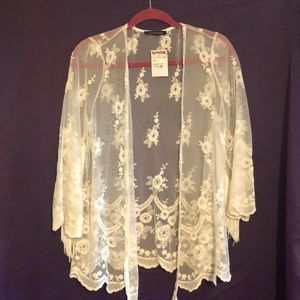 You are not alone floral lace cardigan kimono. NWT. Sz Medium
